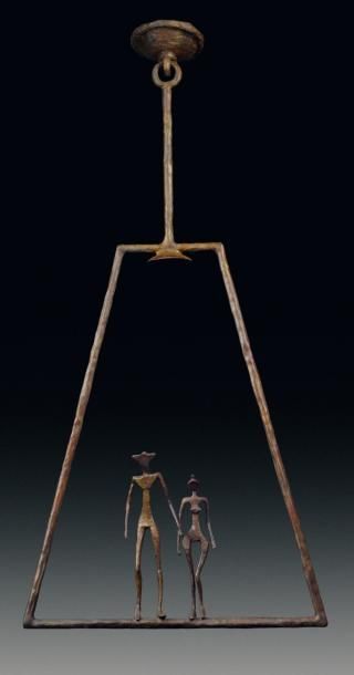 DIEGO GIACOMETTI (1902-1985) Lustre aux acrobates, vers 1978 Bronze à patine brune...