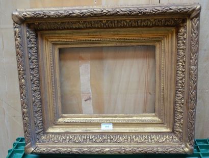 null Cadre en bois et stuc doré dit Barbizon, bronziné

31,5 x 23 cm - Profil : 10...