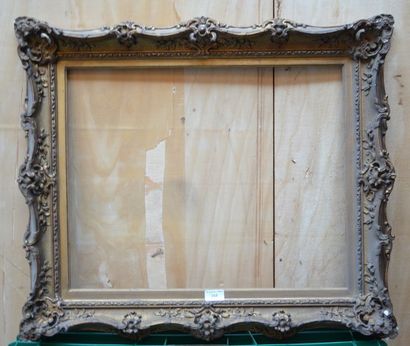 null Cadre en bois et stuc doré de style Louis XV

Début XXe siècle

54,5 x 44 cm...