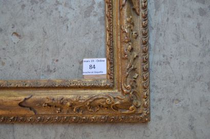 null Cadre en chêne mouluré et stuc doré de style Canaletto XVIII 

XXe siècle

47,4...