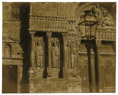 ÉMILE PÉCARRÈRE (1816-1904) Porte du cloître de Saint Trophime Arles 1851-1852 Papier...