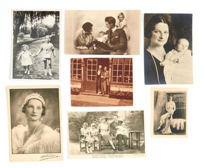 Cartes postales - Reine Astrid Ensemble d'environ 450 cartes postales réunies sur...