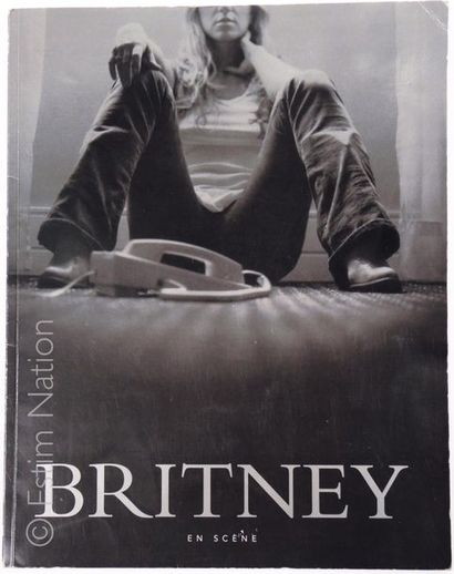 SPEARS Britney "Britney en scène" par Sheryl Berk
Edition Maxi-Livres, 2003
(état...