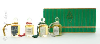 PENHALIGON'S PENHALIGON'S 
Coffret contenant 5 modèles pour les parfums suivants...