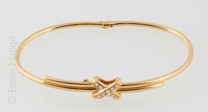 CHAUMET Bracelet « Lien croisés » en or jaune 18K (750 millièmes), le motif de lien...