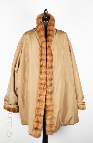 ENRICO MANDELLI vintage Polyester bronze maxi coat edged with clear mink, one hook,...