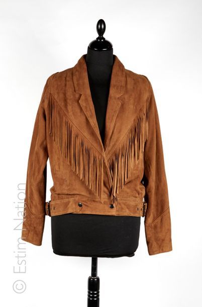 MAJE BLOUSON en chèvre velours caramel agrémenté de franges, boucles sur ceinture,...