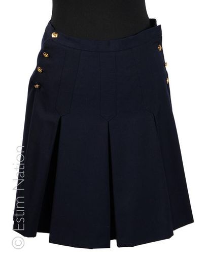 CHANEL BOUTIQUE Vintage Navy wool gabardine skirt with bridge, gold metal buttons...