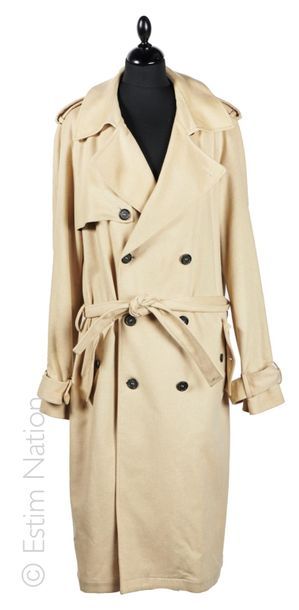 CERRUTTI MANTEAU en poil de chameau beige d'inspiration trench agrémenté de sa ceinture...