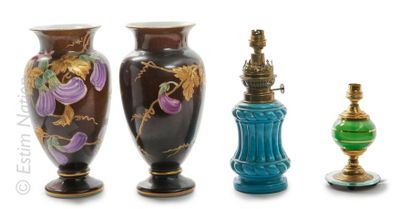 OPALINE Ensemble comprenant : 
- Paire de vases balustre en opaline à fond brun poudré,...