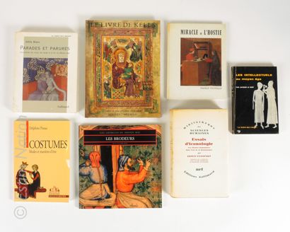 Moyen Age Ensemble de 7 volumes sur le thème du MOYEN AGE 



(Sans garantie d'é...