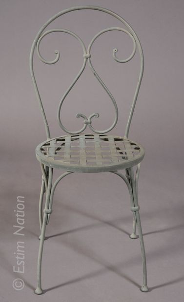 MOBILIER XXE- UNOPIU 
UNOPIU 




Garden furniture in grey lacquered wrought iron...