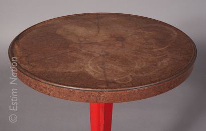 Table bistrot 
Table bistrot à plateau en bakélite brun, reposant sur un piètement...