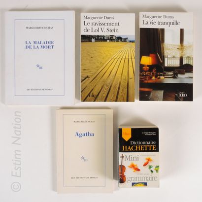 LOT DE LIVRES Ensemble de 5 livres sur le thème de MARGUERITE DURAS 



(Sans garantie...