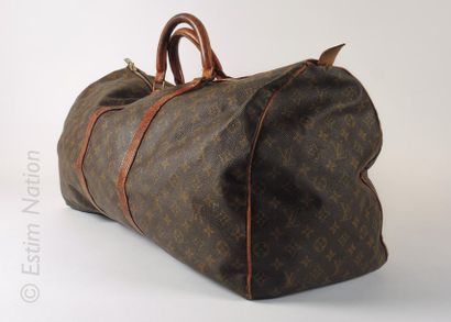 LOUIS VUITTON vintage KEEPALL BAG 60 cm in Monogram canvas and natural leather, monogrammed...