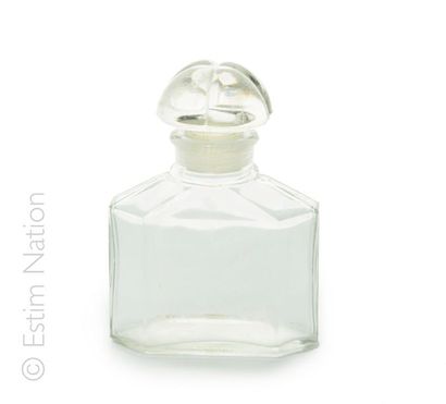 Guerlain GUERLAIN "JICKY". Bouteille de parfum bouchon quadrilobé (sans étiquette,...