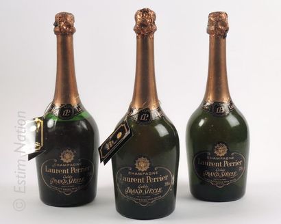 CHAMPAGNE 3 bouteille CHAMPAGNE LAURENT PERRIER Cuvée Grand Siècle (niveau : 1 léger...