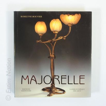 MAJORELLE Auteure Roseline Bouvier, livre illustré photos en couleurs, 240 pages,...