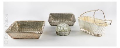 CHRISTOFLE CHRISTOFLE
Table set including: 
- Bottle holder in silver plated metal...