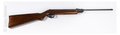 Carabine Carabine à air comprimé Diana modèle 22. 
Crosse en hêtre.
B.E.
