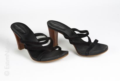 Sergio ROSSI Pair of black suede sandals, wooden heels (P 37.5)