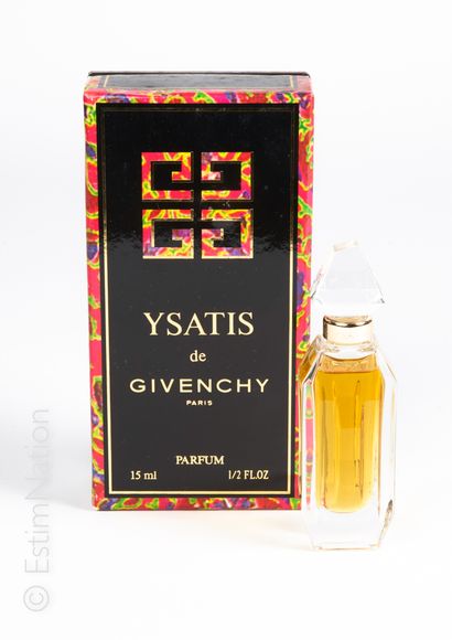 GIVENCHY Givenchy. Ysatis. Flacon contenant 15 ml environs d'eau de parfum. Coffret...