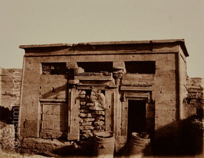 Félix TEYNARD (Français, 1817-1892) Tâfah (Taphis) - Vue du temple situé dans l'intérieur...