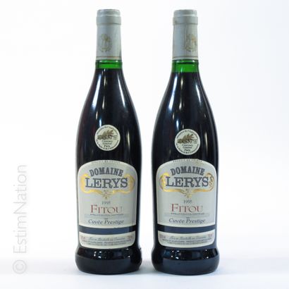 VINS DIVERS VINS DIVERS


2 bouteilles FITOU 1995 Domaine Lerys


(étiquettes fanées)...