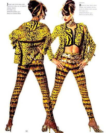 GIANNI VERSACE (1992) (MODIFICATION AU CATALOGUE) 
CEINTURE en métal doré composé...