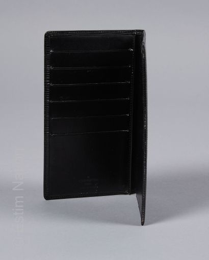 LOUIS VUITTON (1998) CARD HOLDER in black epi leather (19 x 11 cm) (wear and tear,...