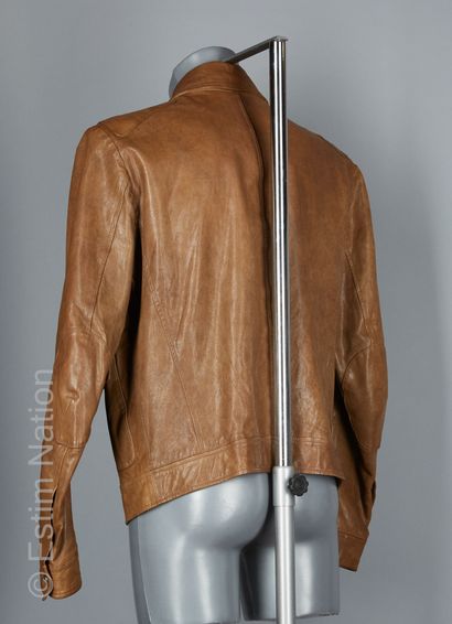 VALENTINO (MODIFICATION AU CATALOGUE) 
BLOUSON in aged lambskin with buff sheen,...