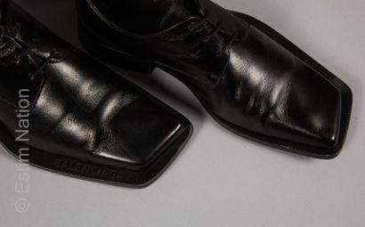 BALENCIAGA CIRCA 2020/2021 PAIR OF BLACK LEATHER DERBES, soles with asymmetrical...