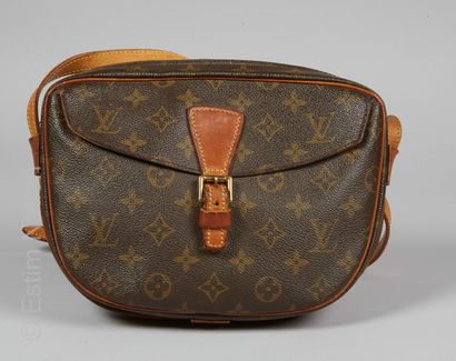 LOUIS VUITTON vintage BESACE "JEUNE FILLE" in Monogram canvas and natural leather,...