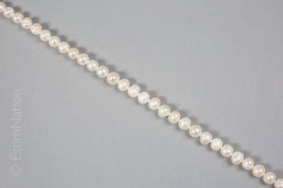 PERLES Fil de perles de culture non monté. 

Diamètre des perles : de 12.1 à 12.8...