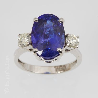 BAGUE TANZANITE ET DIAMANTS Ring in white gold 18K (750 thousandths) decorated with...