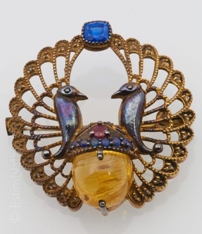 BROCHE "PAONS" Brooch out of silver and vermeil (925 thousandths) openwork with decorations...