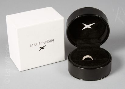 MAUBOUSSIN Collection "The first day

18K (750/°°) white gold ring composed of three...