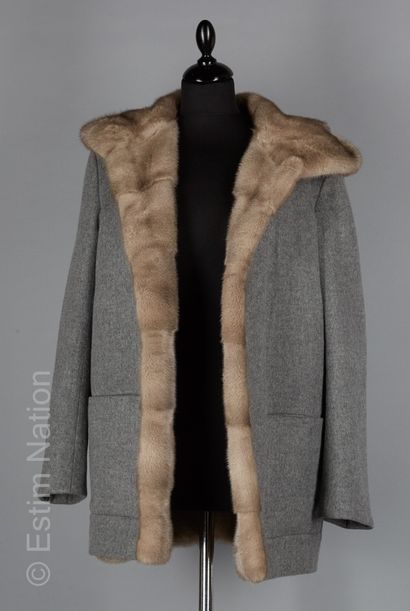 ANONYME 3/4 reversible coat with hood in sapphire mink on one side, grey cashmere...