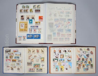 Timbres Collections de timbres neuf et oblitérés comprenant : 

- Album de timbres...