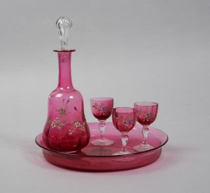 ARTS DECORATIFS SERVICE A LIQUEUR



Service à liqueur en verre rose à décor émaillé...