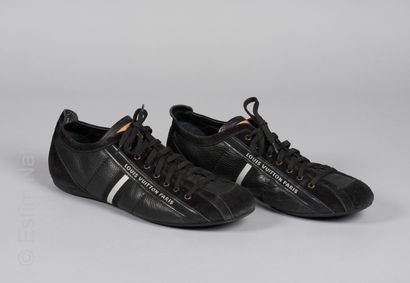 LOUIS VUITTON PAIR OF low SNEAKERS in grained leather and black suede (P 10 or approx...