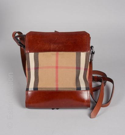 BURBERRY BESACE in tartan canvas and cognac leather, adjustable shoulder strap (dust...