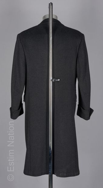 Gianfranco FERRE Coat in grey wool and silk blend, three pockets including a false...
