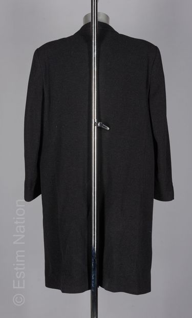 PIERRE CARDIN Coat in anthracite cashmere wool, notched collar, two pockets (S 56)...