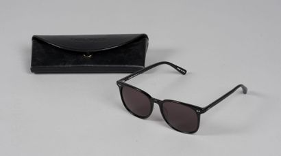 PAUL WARD PAIR OF SUNGLASSES in its leather case (no guarantee of condition)