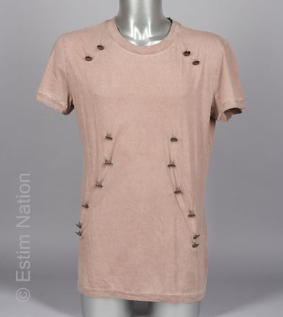 JOHN GALLIANO, HARVEY MUSIN TEE SHIRT in faded pink cotton "hole" applied buttons...