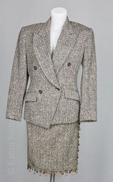 DKNY ENSEMBLE en laine vierge chiné beige et noir, blazer, jupe portefeuille ornée...