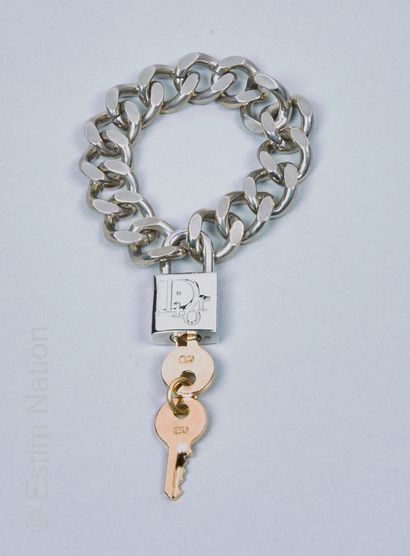 CHRISTIAN DIOR GOURMETTE cadenas en métal argenté avec deux clés en métal doré (micro...