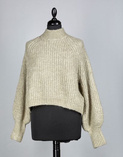 JOHANNA SIX EPAIS PULL OVER en tricot de lainage et acrylique divers dont un à capuche...