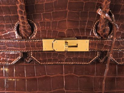 HERMES Paris (1994) SAC "BIRKIN" 35 cm en crocodile Porosus lustré cognac, garnitures...